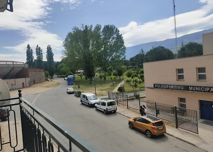 Navaluenga * Навалуэнга